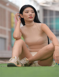 花蝴蝶高清影院影视-老师拉我去办公室做了一节课